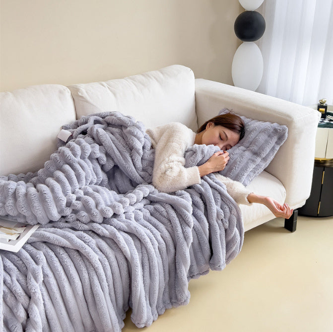 UltraPlush Luxe Fur Throw