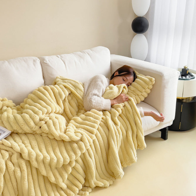 UltraPlush Luxe Fur Throw