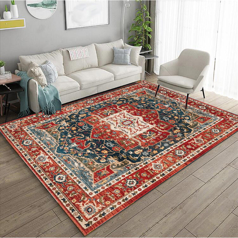 EastWest Vintage Accent Rug